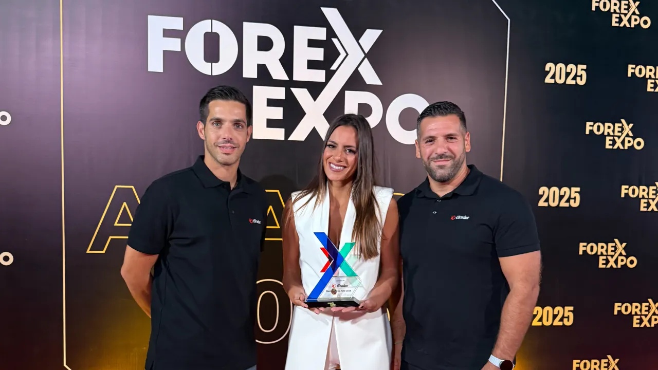 cTrader Mobile يفوز بجائزة "أفضل تطبيق تداول لعام 2025" في معرض فوركس دبي 2025